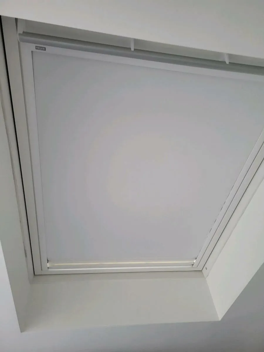 Blind - Velux Duo Blackout Roller Blind GGL MK04 - Image 1