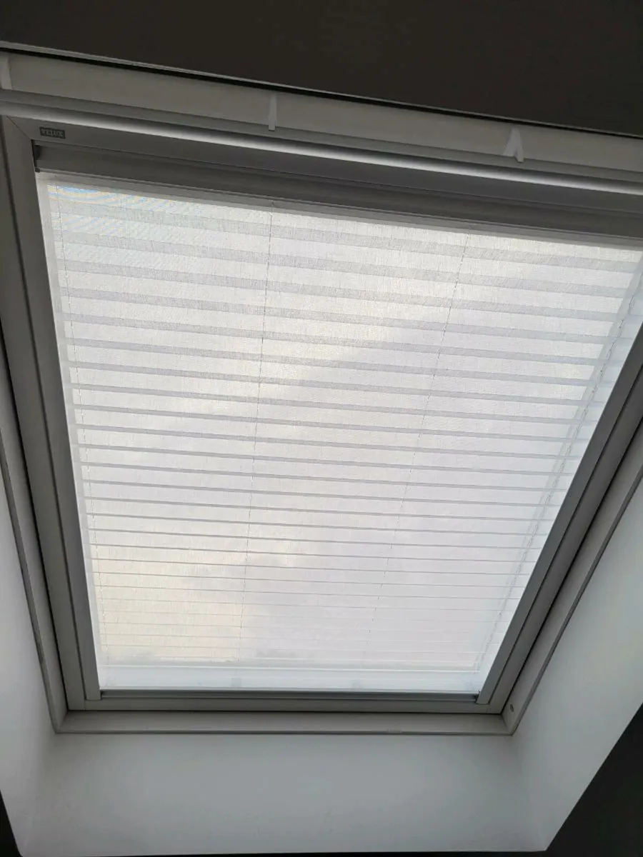 Blind - Velux Duo Blackout Roller Blind GGL MK04 - Image 2
