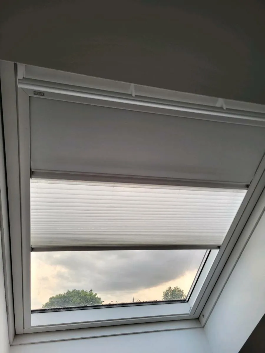 Blind - Velux Duo Blackout Roller Blind GGL MK04 - Image 4