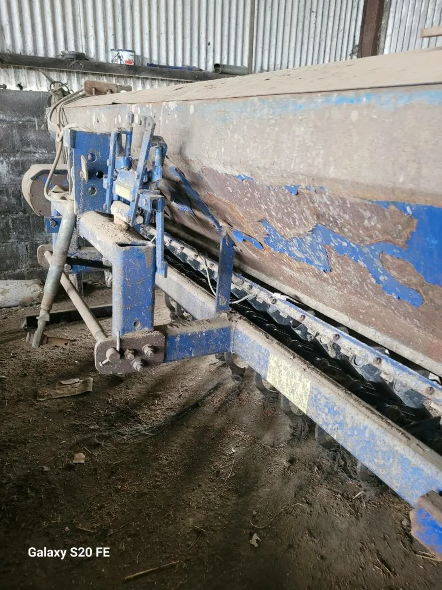 Fiona corn drill - Image 1
