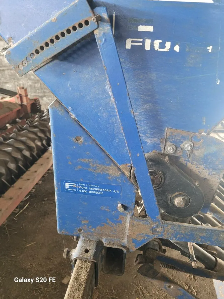 Fiona corn drill - Image 4