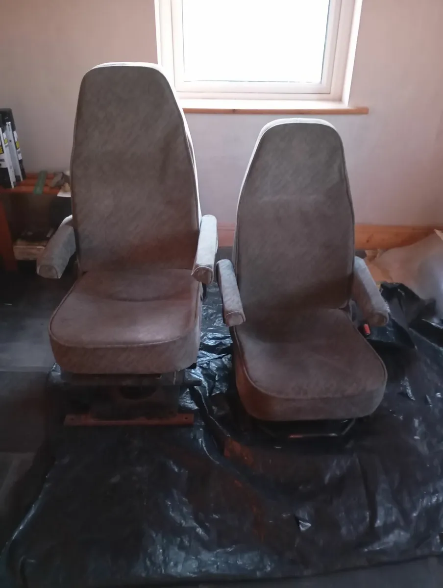 Campervan Captain seats and Rock and Roll bed. - Image 2