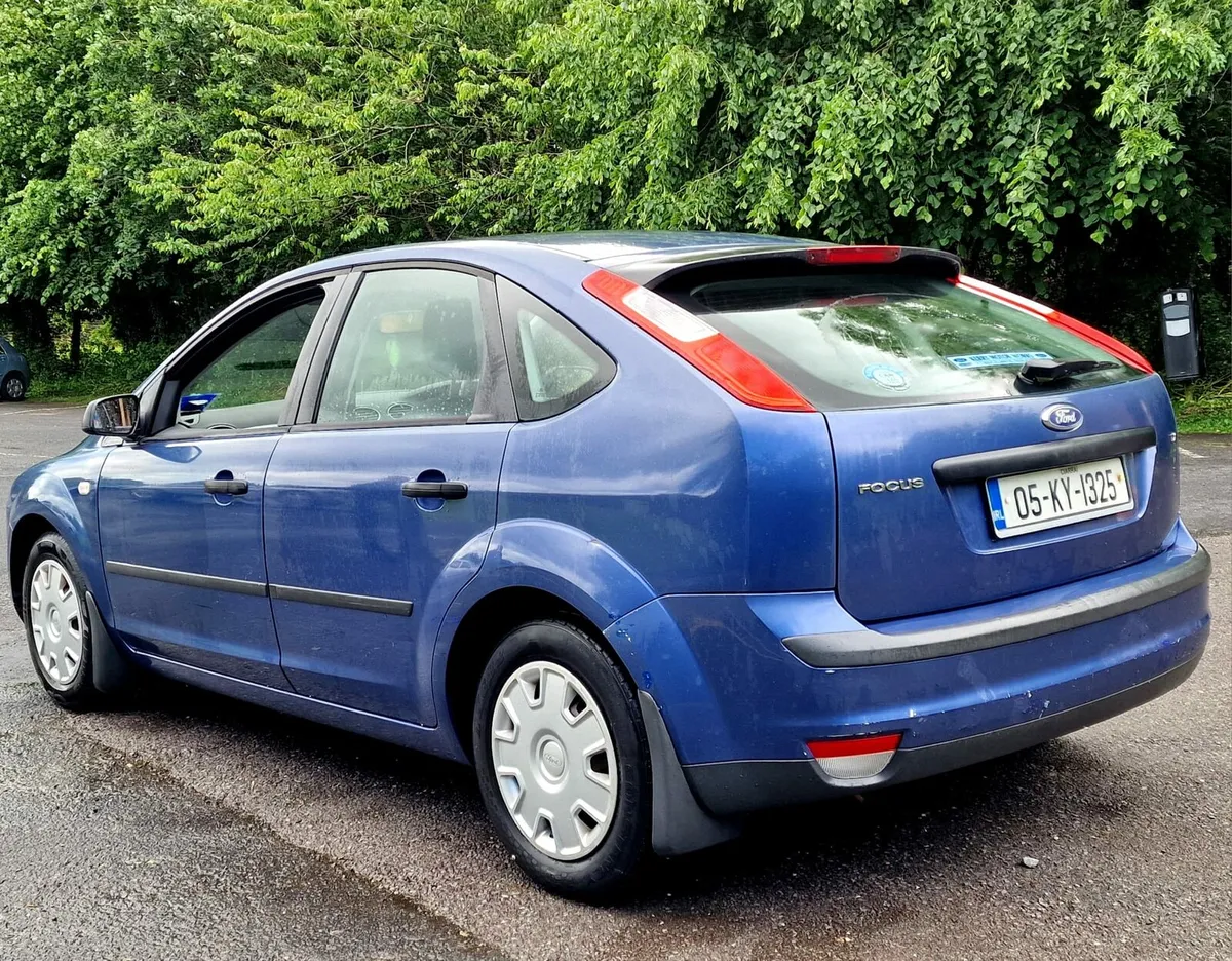 Ford focus 1.4 petrol VERY LOW 41KM - Image 4