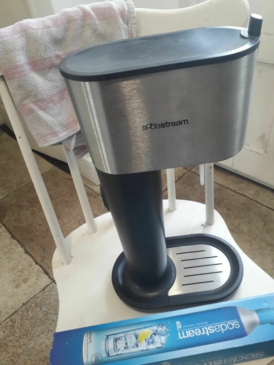 Sodastream with extra full gas bottle,fizzy drinks - Image 1