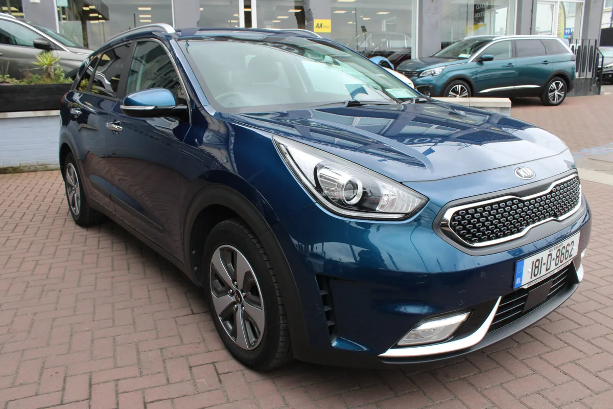 KIA NIROEXL HYBRID 5DR ESTATE AUTOMATIC - Image 2