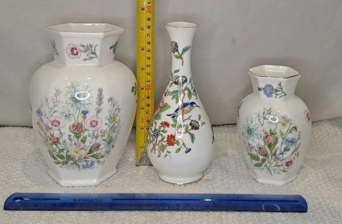 Aynsley ceramic vases - Image 2