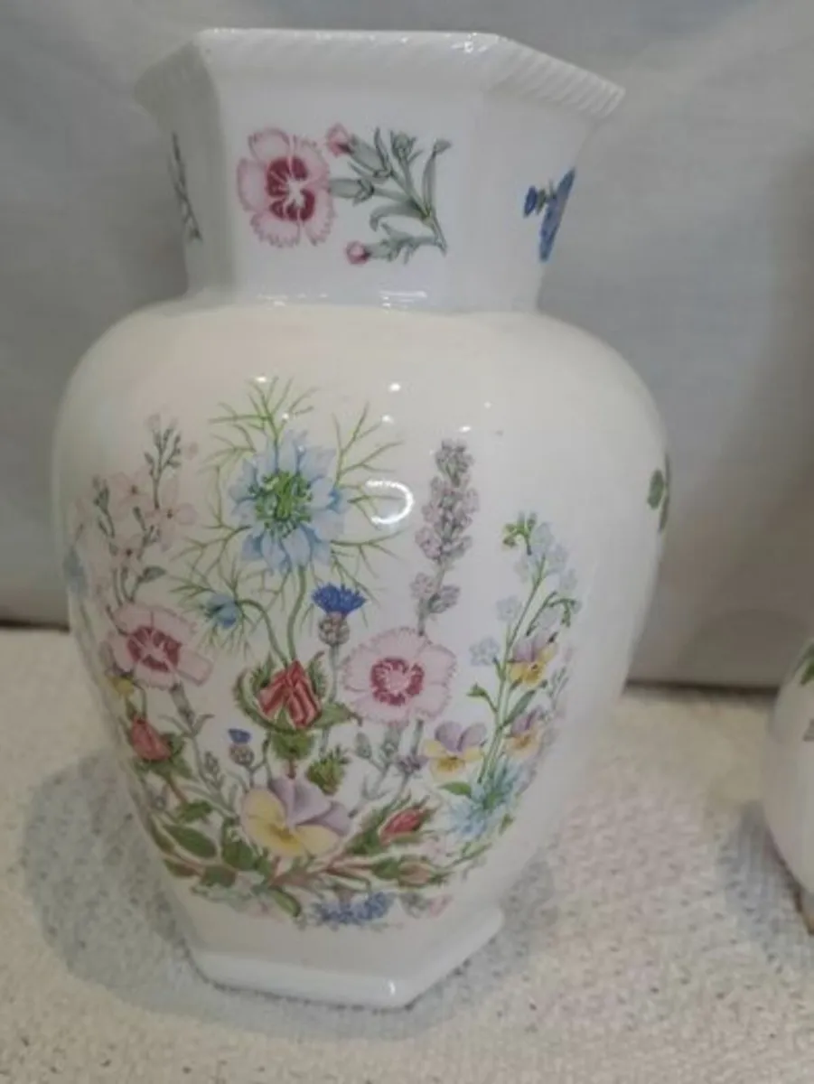 Aynsley ceramic vases - Image 4
