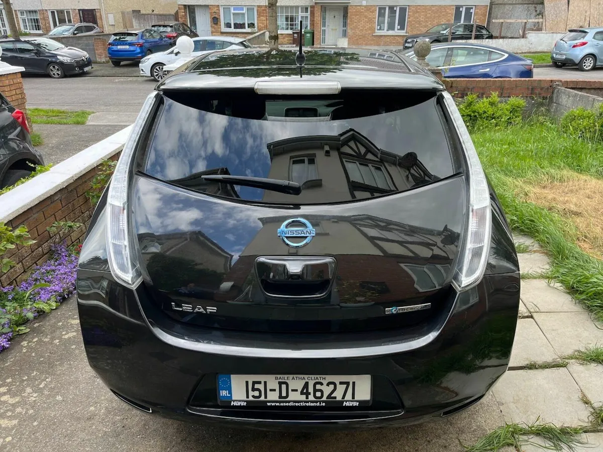 Nissan Leaf 2015 - Image 2
