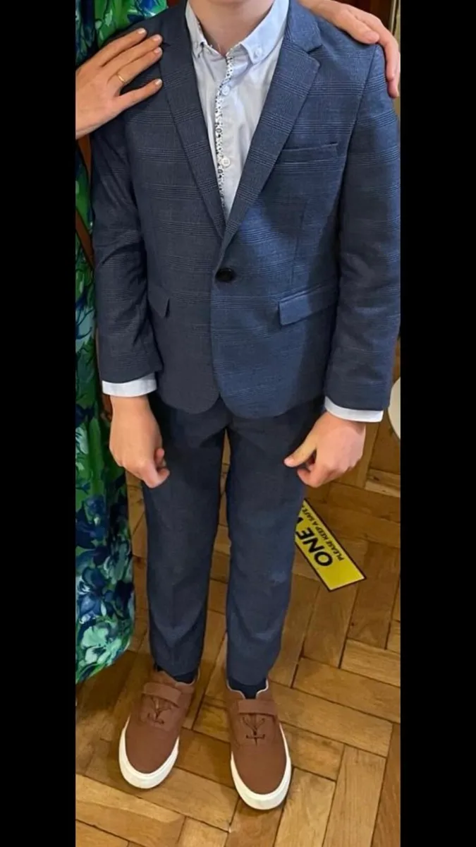Boys Next suit and shirt age 8 - Image 2