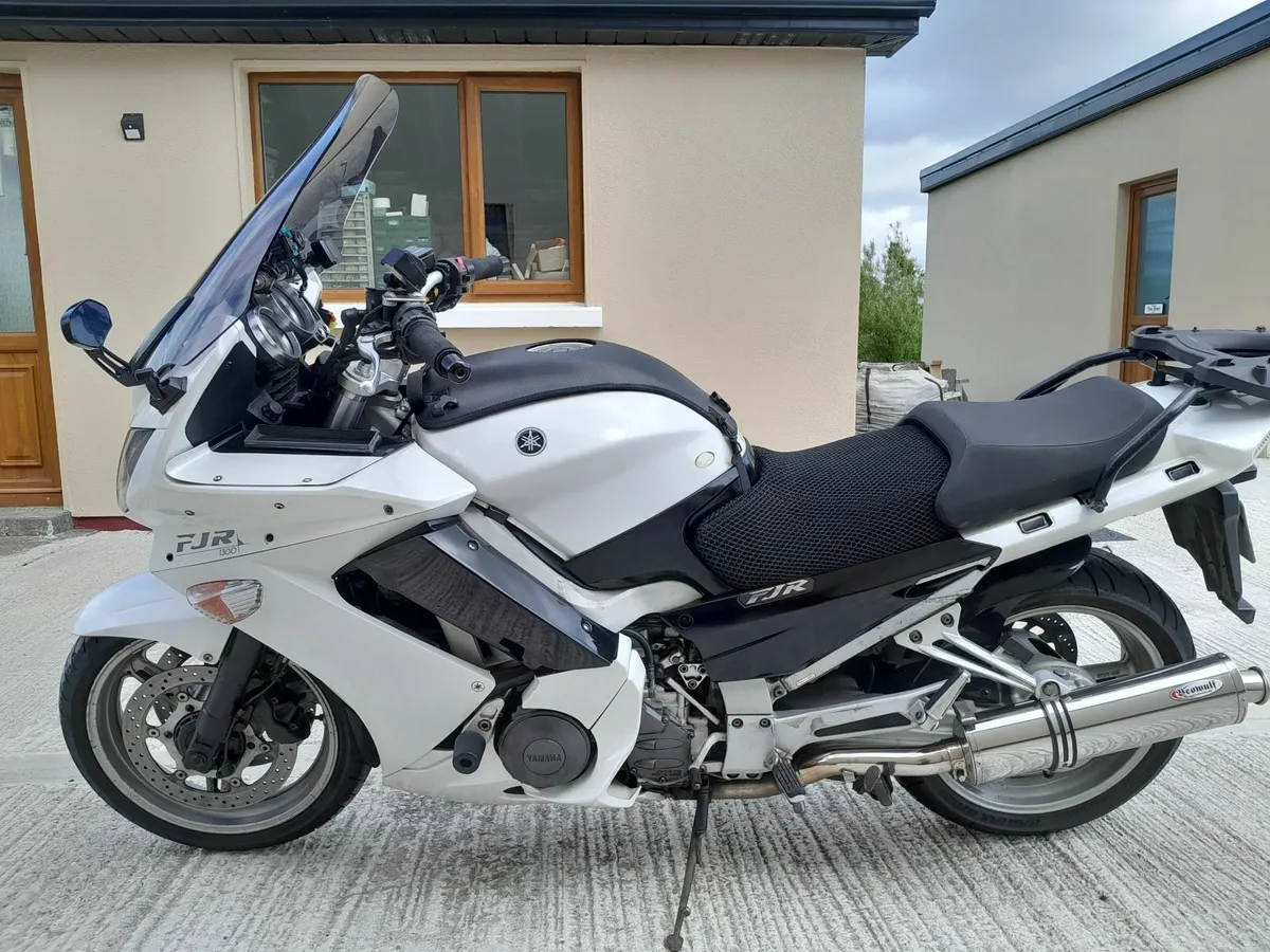 YAMAHA fǰr1300 2008 - Image 4