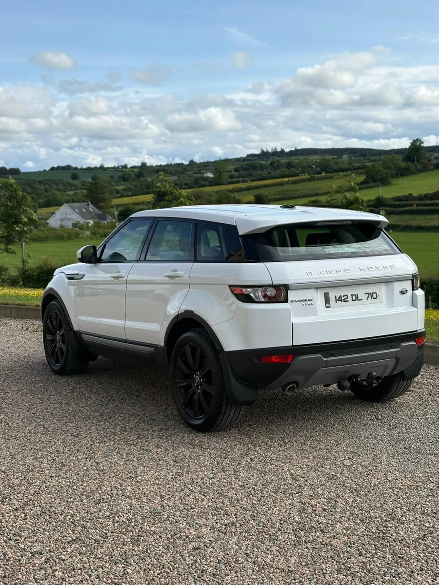 142 Land Rover Range Rover Evoque 2.2 TD4 - Image 2