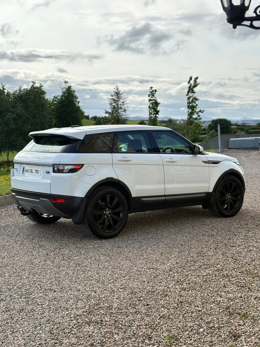 142 Land Rover Range Rover Evoque 2.2 TD4 - Image 4
