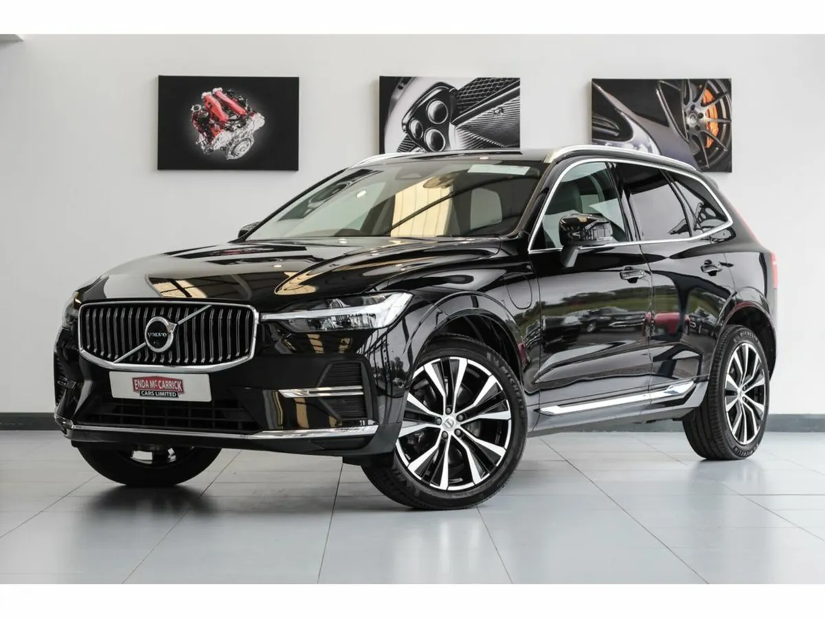Volvo XC60 T8 ULTIMATE BRIGHT RECHARGE AWD - Image 1