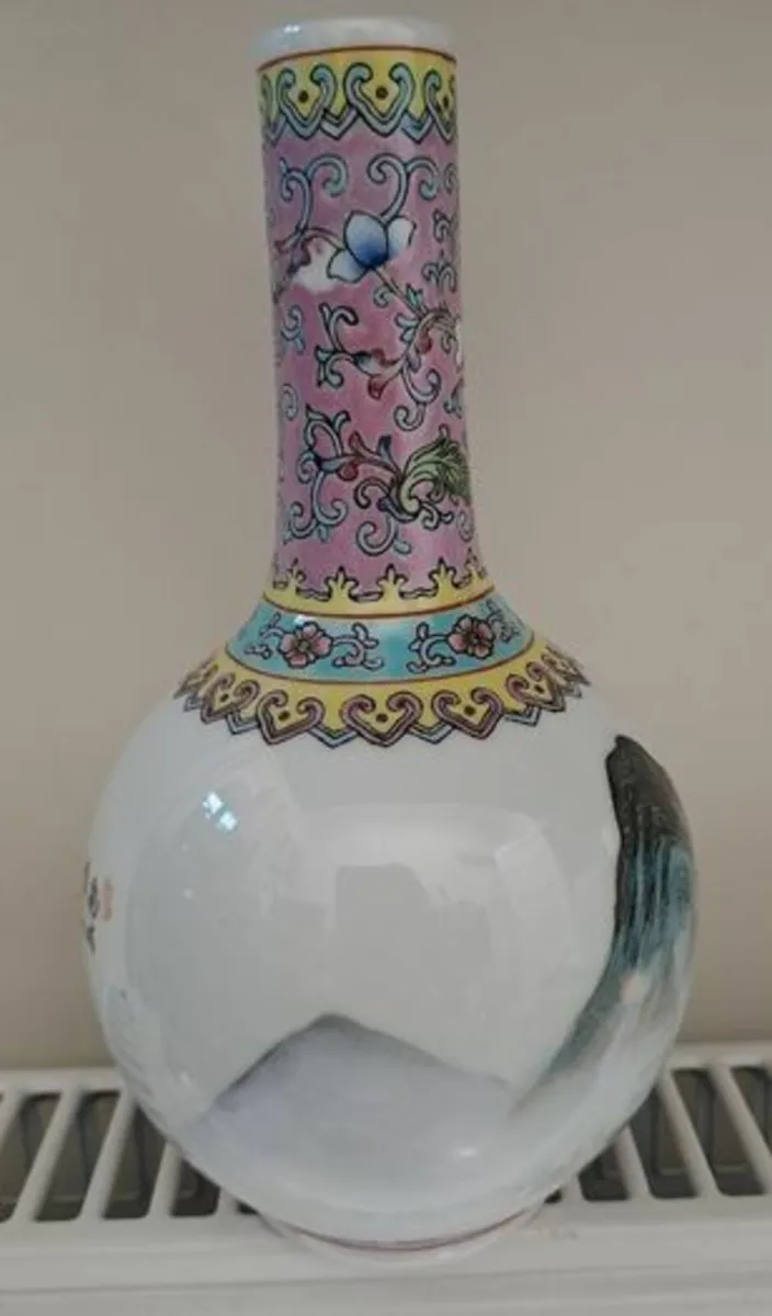 Famille Rose vase - Image 2
