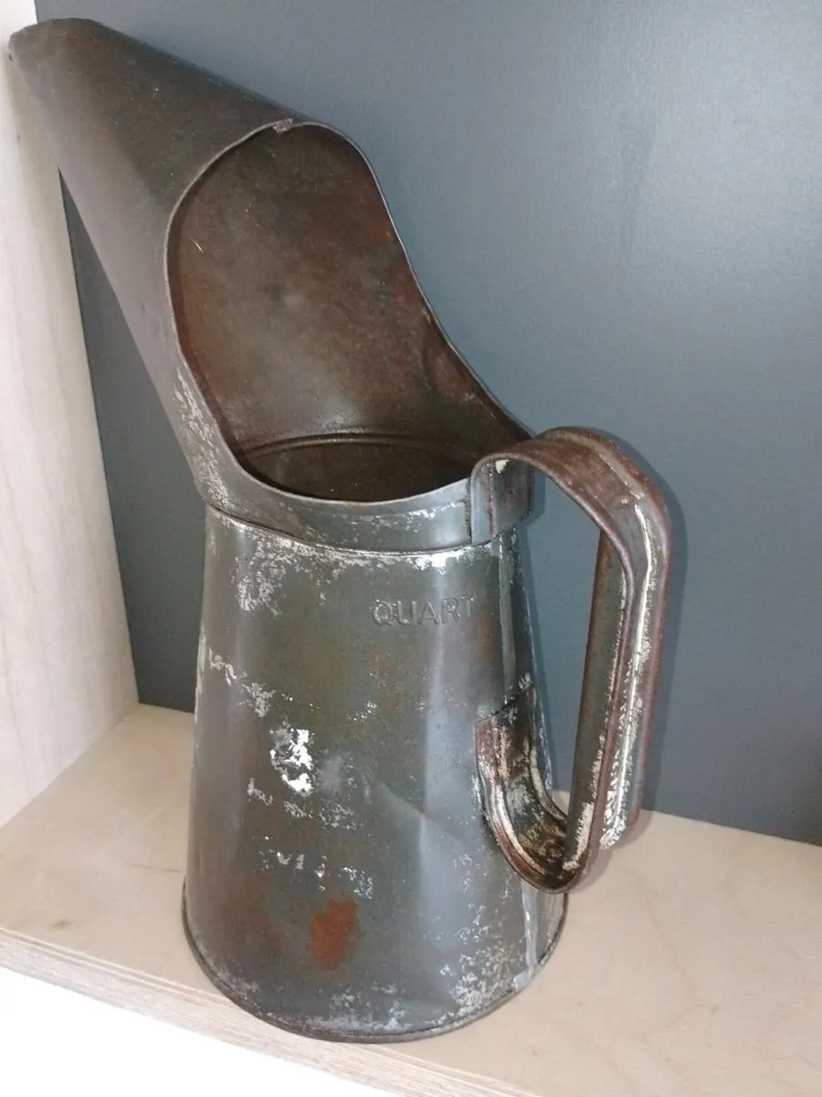 Antique automotive oil jug can 1 quart - Image 1