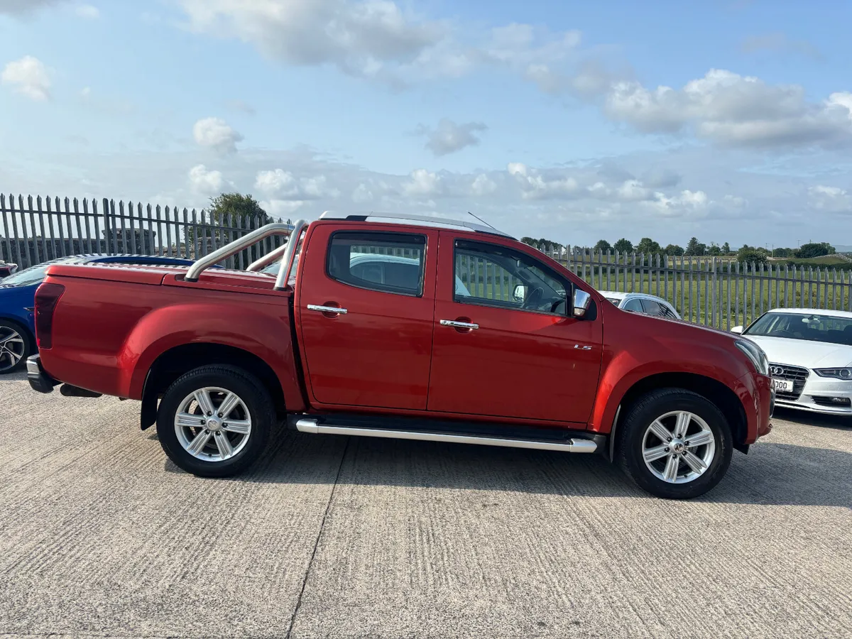 Isuzu D-Max 2018 - Image 2