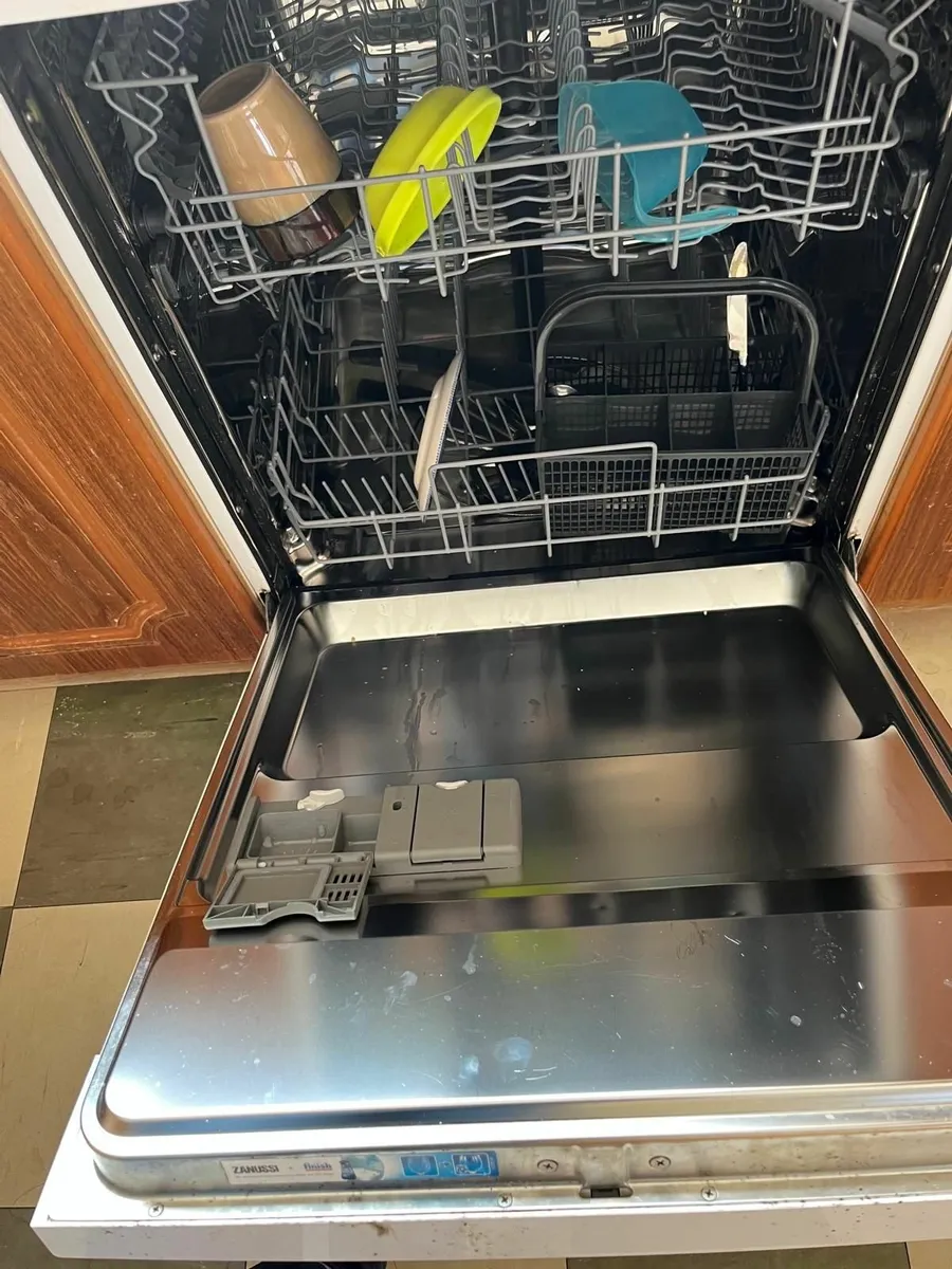 Zanussi White Free Standing Dishwasher - Image 2