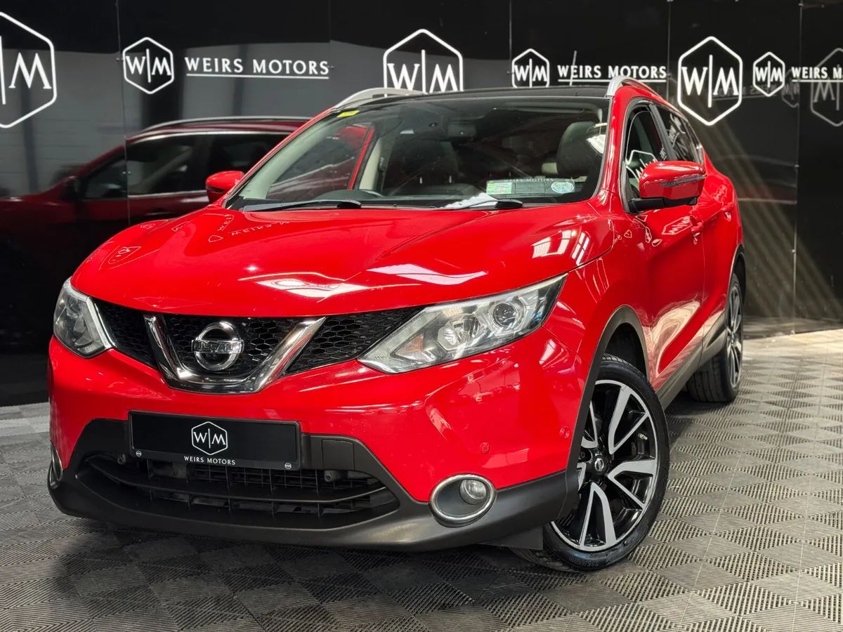 2016 Nissan Qashqai  SVE  1.5 DCI GLASS ROOF - Image 2