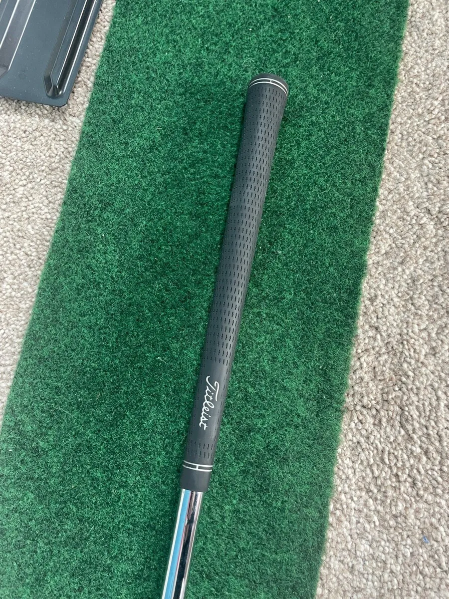 Titleist 2 iron - Image 4