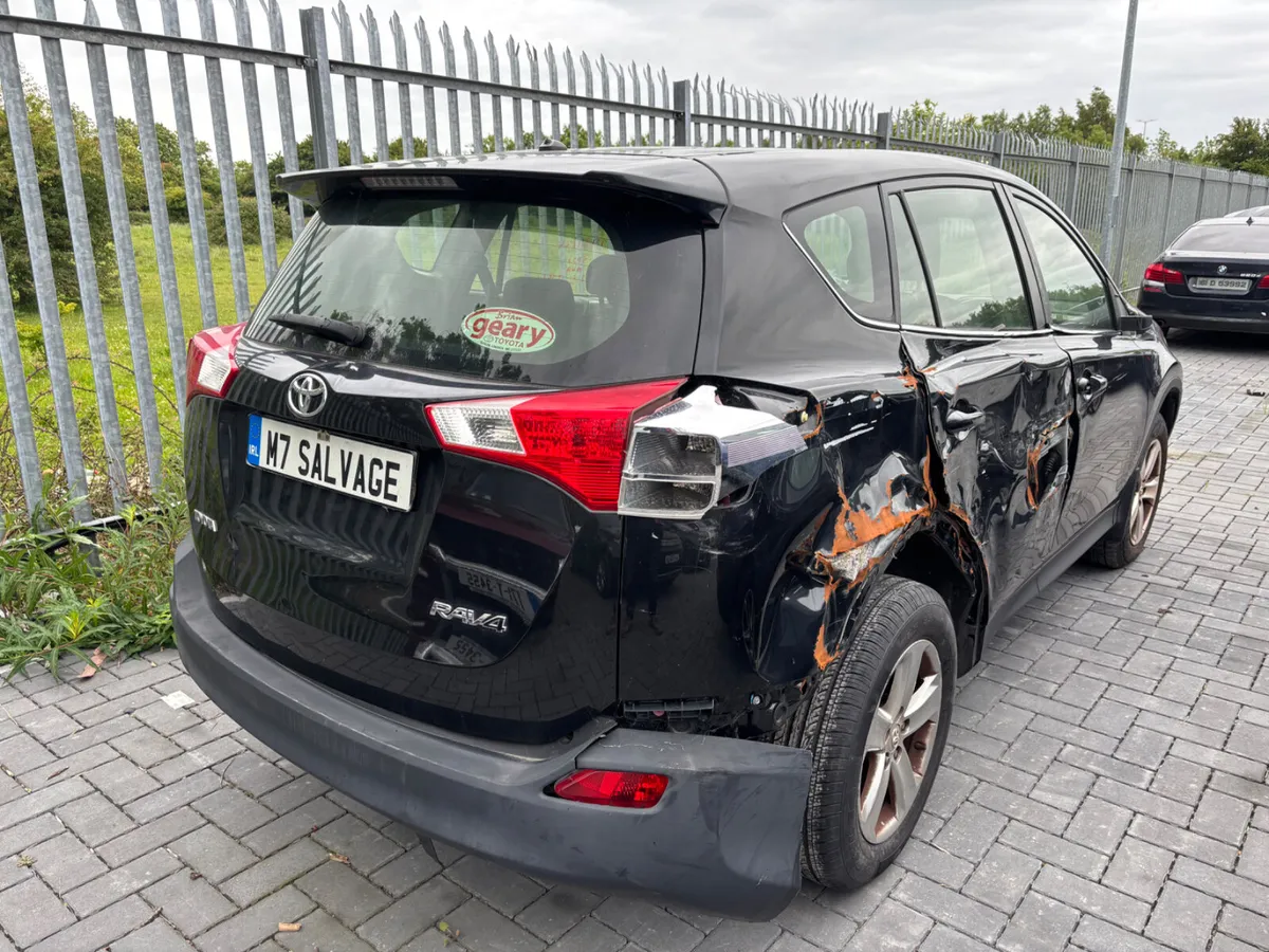 15 Rav 4 2.0 D4D Aura 190km Drives - Image 3