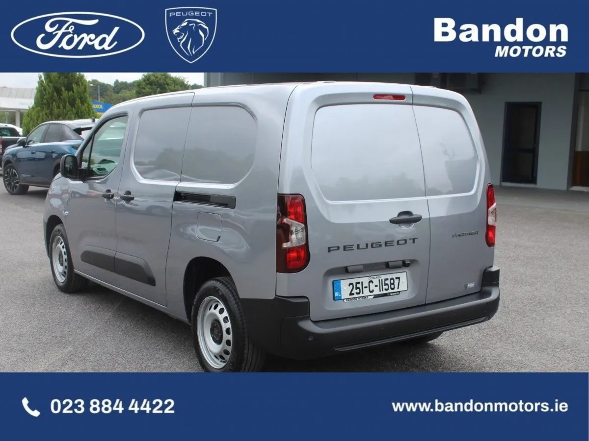 Peugeot Partner Peugeot Partner LWB PRO Plus 1.5 - Image 3
