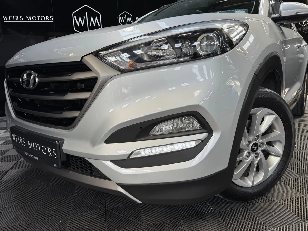 2016 Hyundai Tucson Premium 1.7 Diesel / SUNROOF - Image 3