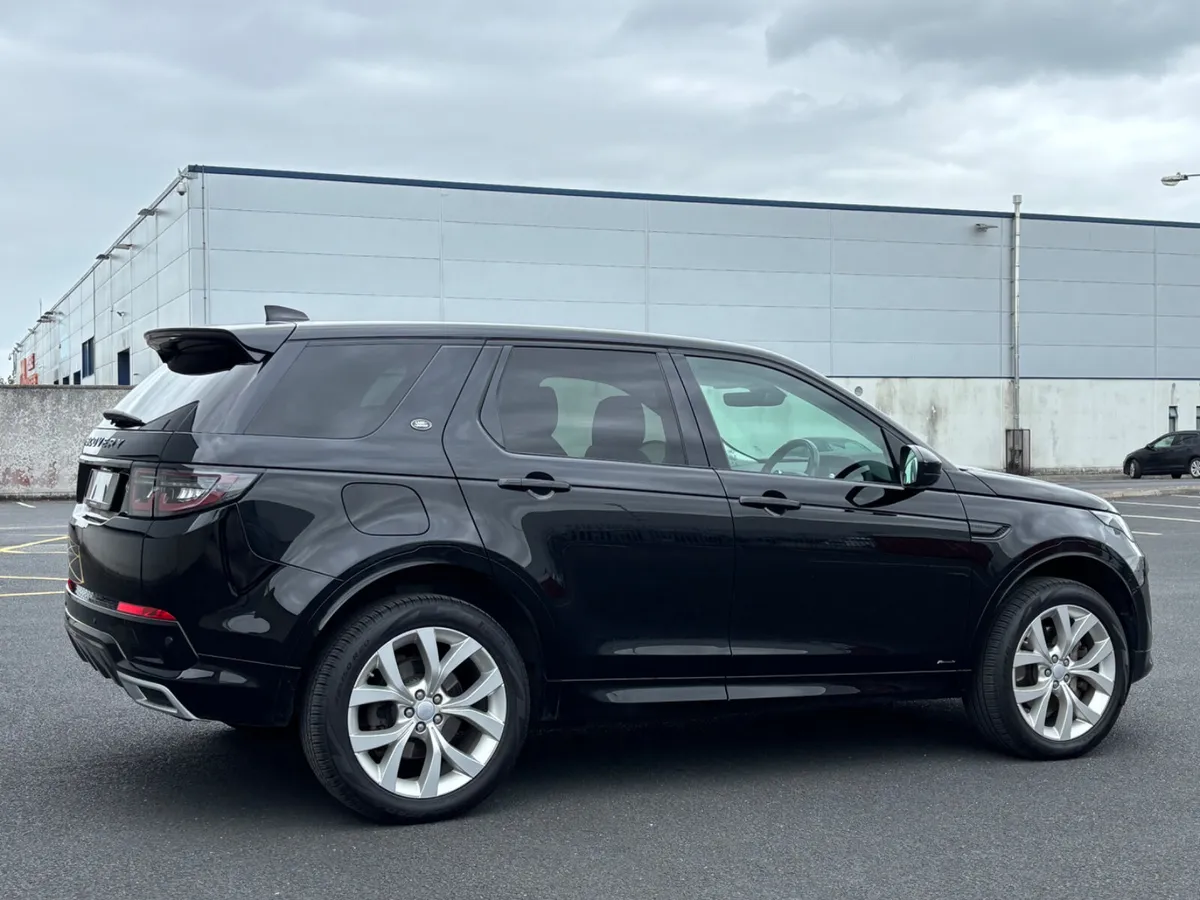 202 Land Rover Discovery Sport R-Dynamic SE P300e - Image 3