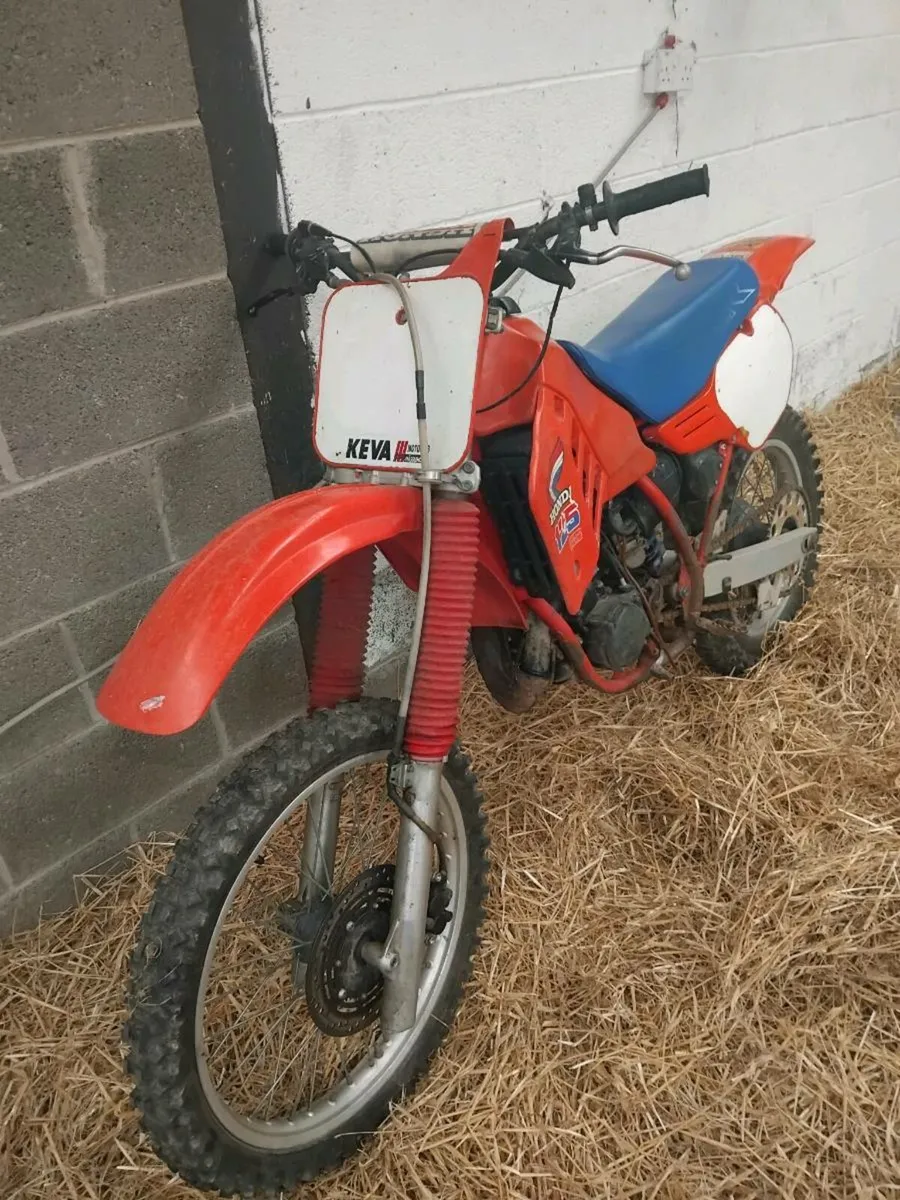 CR 125 - Image 4