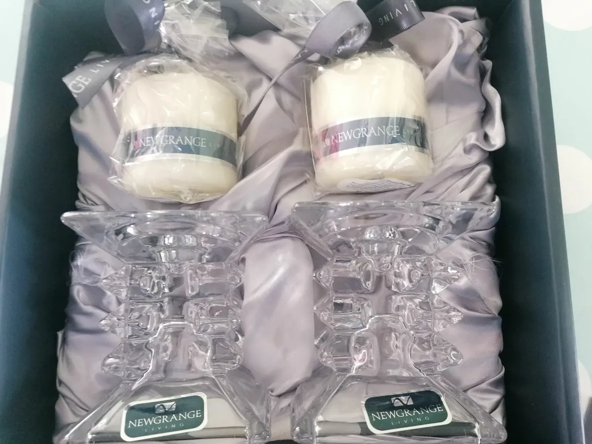 Set of two candles and glass pillars - Image 1