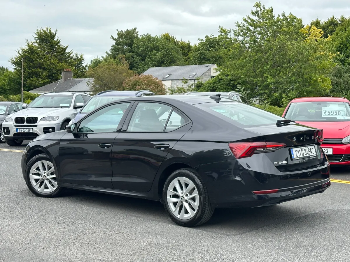 Skoda Octavia 2021 1.6 Diesel - Image 4