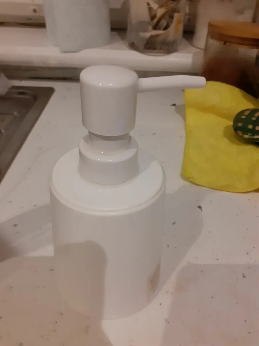 Bathroom accessories - Image 4