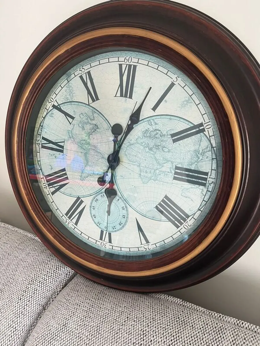 Wall clock free delivery! Mint condition - Image 1
