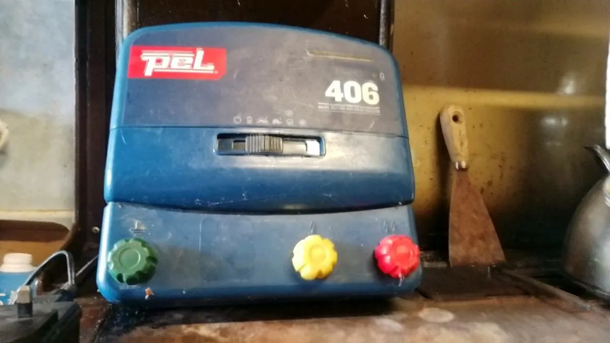 PEL. Fencer (406)