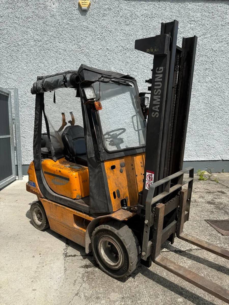 Nissan & Samsung Forklifts - Image 2