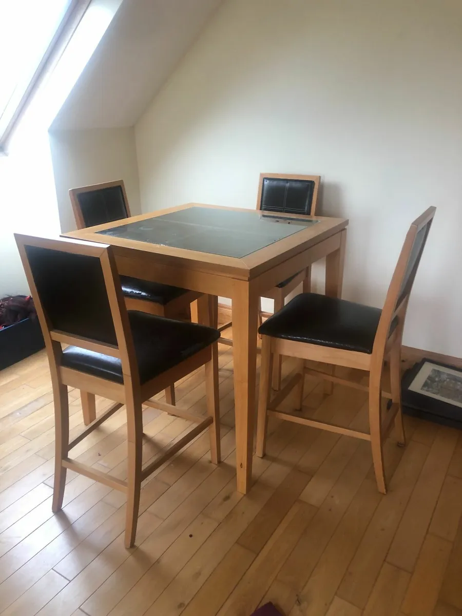High Table &  4 High Stools