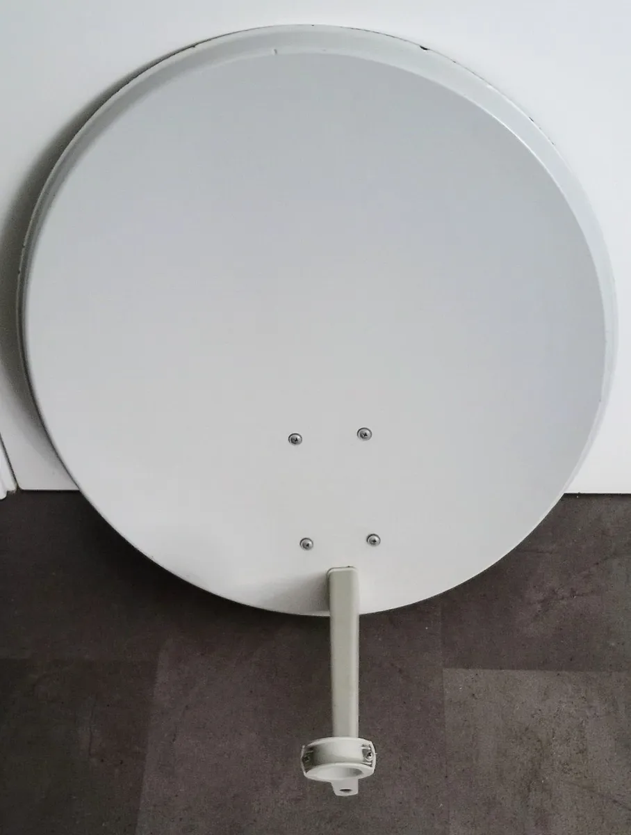 satellite dish - Image 1