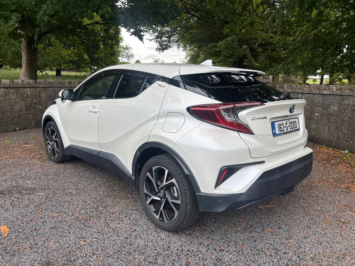 Toyota CH-R Luna Hybrid 2018 - Image 3