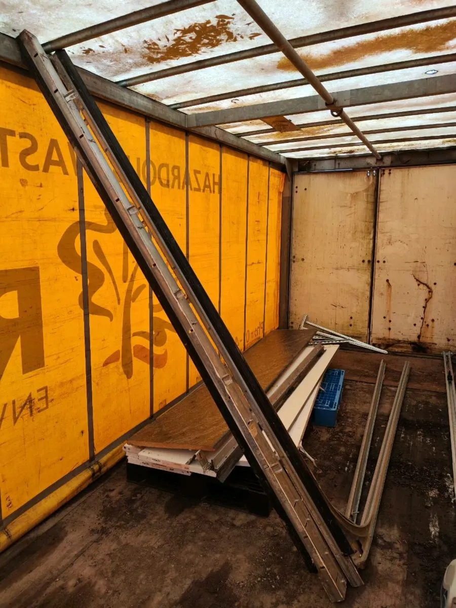 Roller door - Image 4