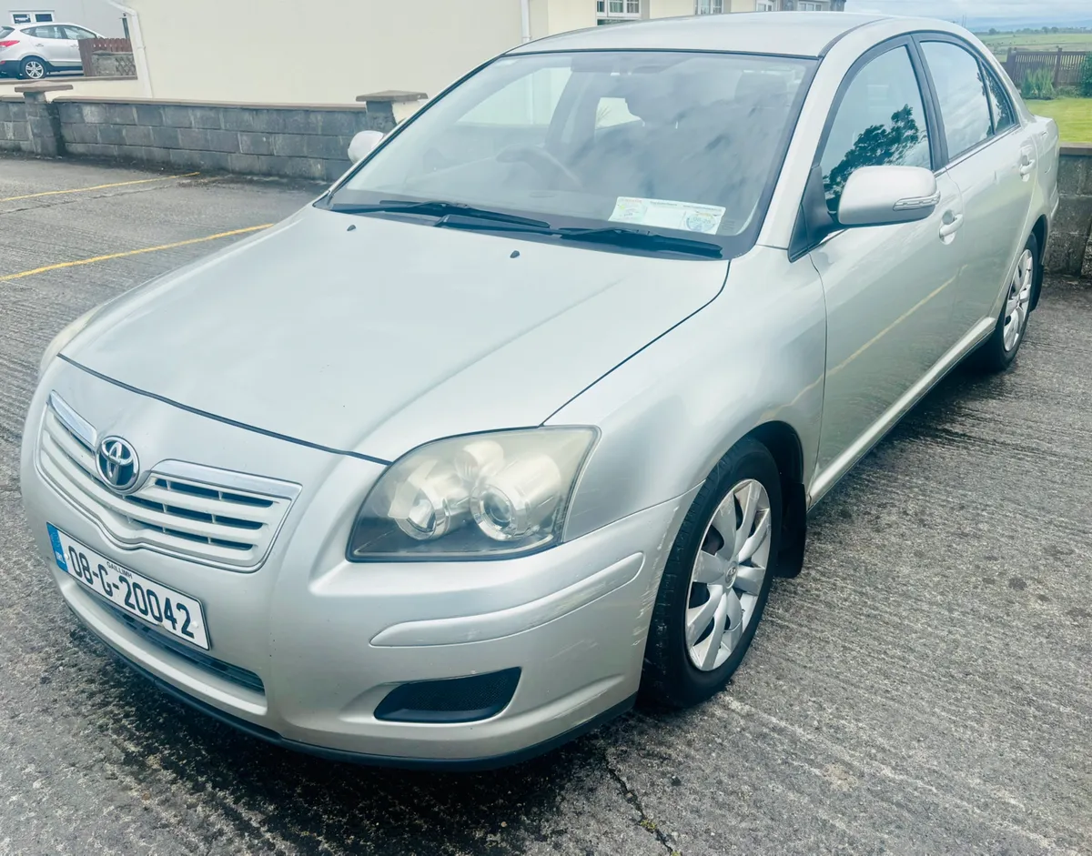2008 TOYOTA AVENSIS Petrol - Image 2