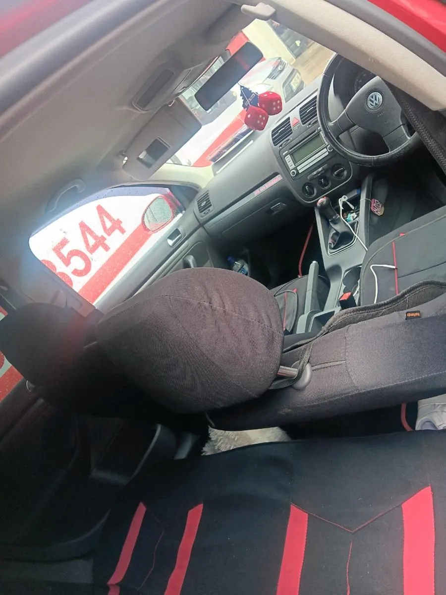 Mk5 Jetta - Image 2
