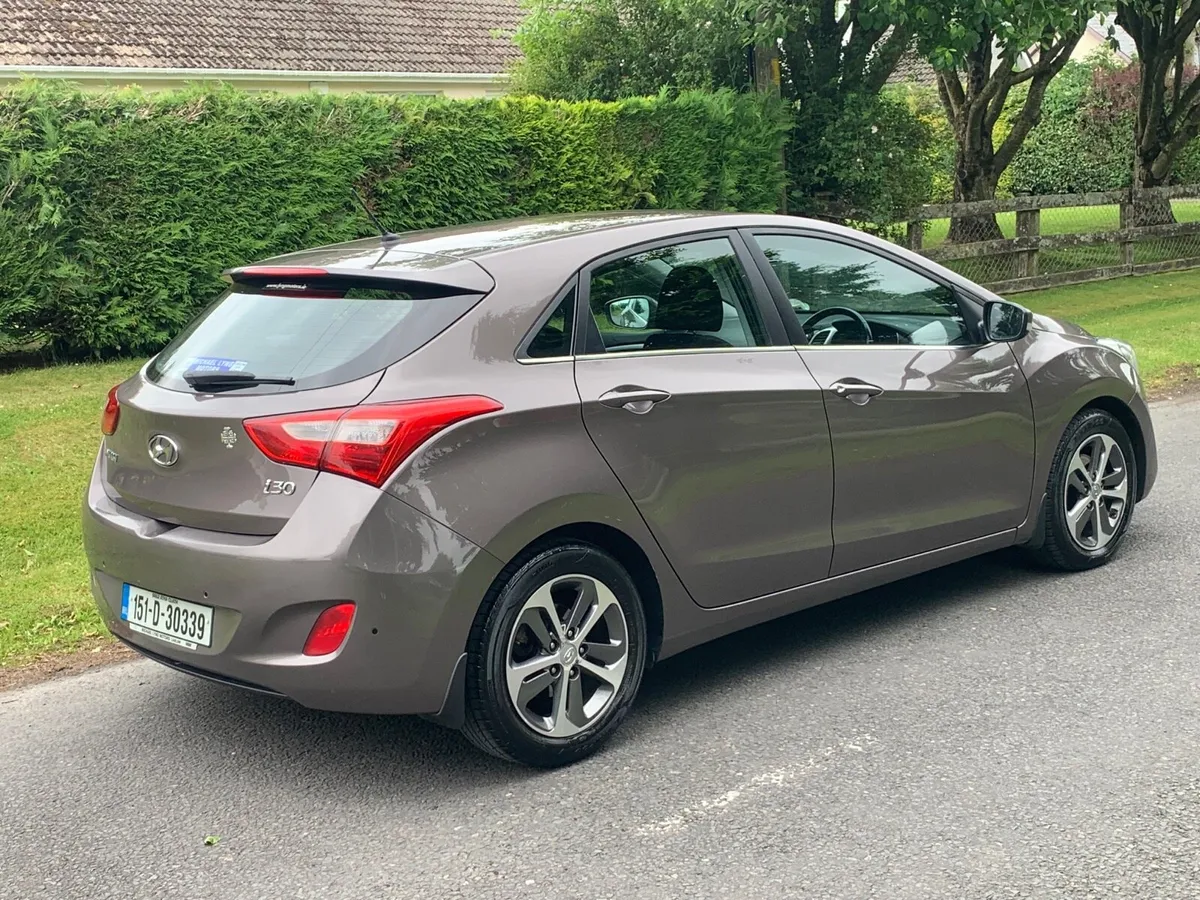 Hyundai i30 AUTOMATIC - Image 3