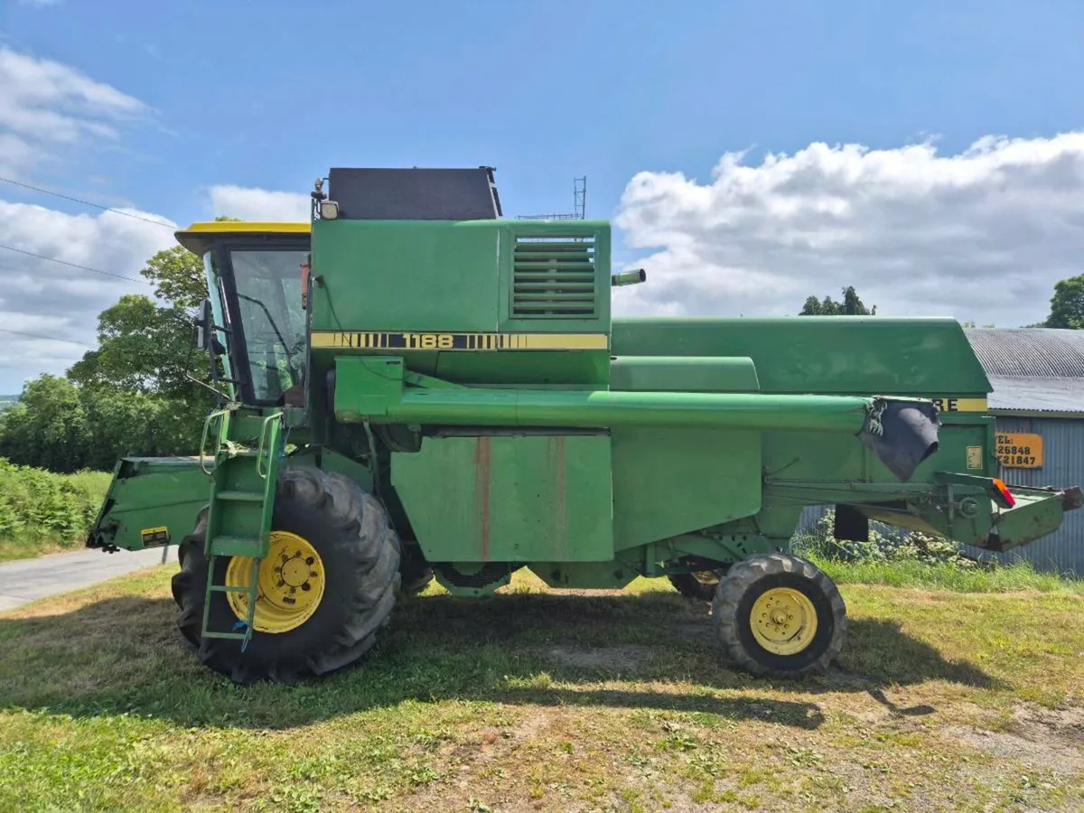 John Deere 1188 Combine Harvester - Image 1