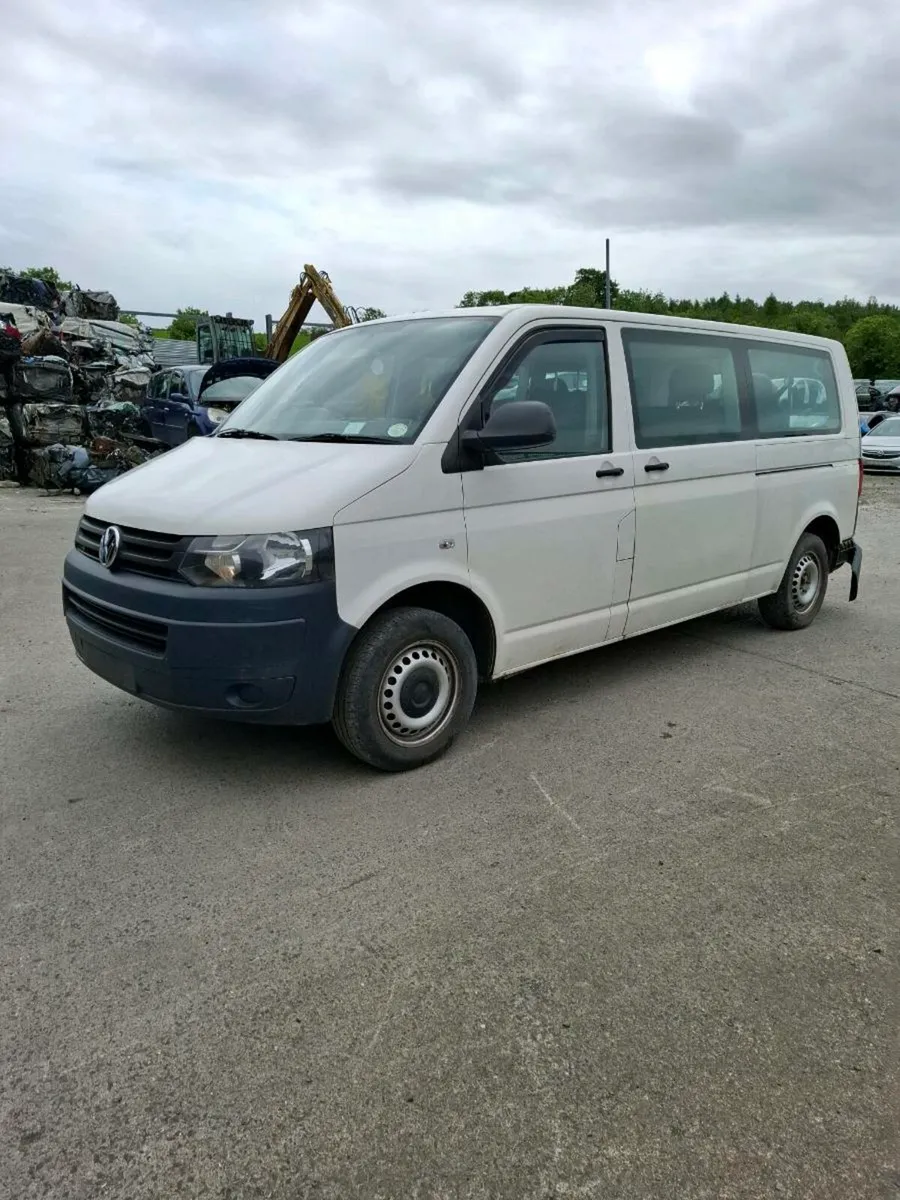 Vw Transporter 2015 2.0Tdi **FOR PARTS** - Image 2