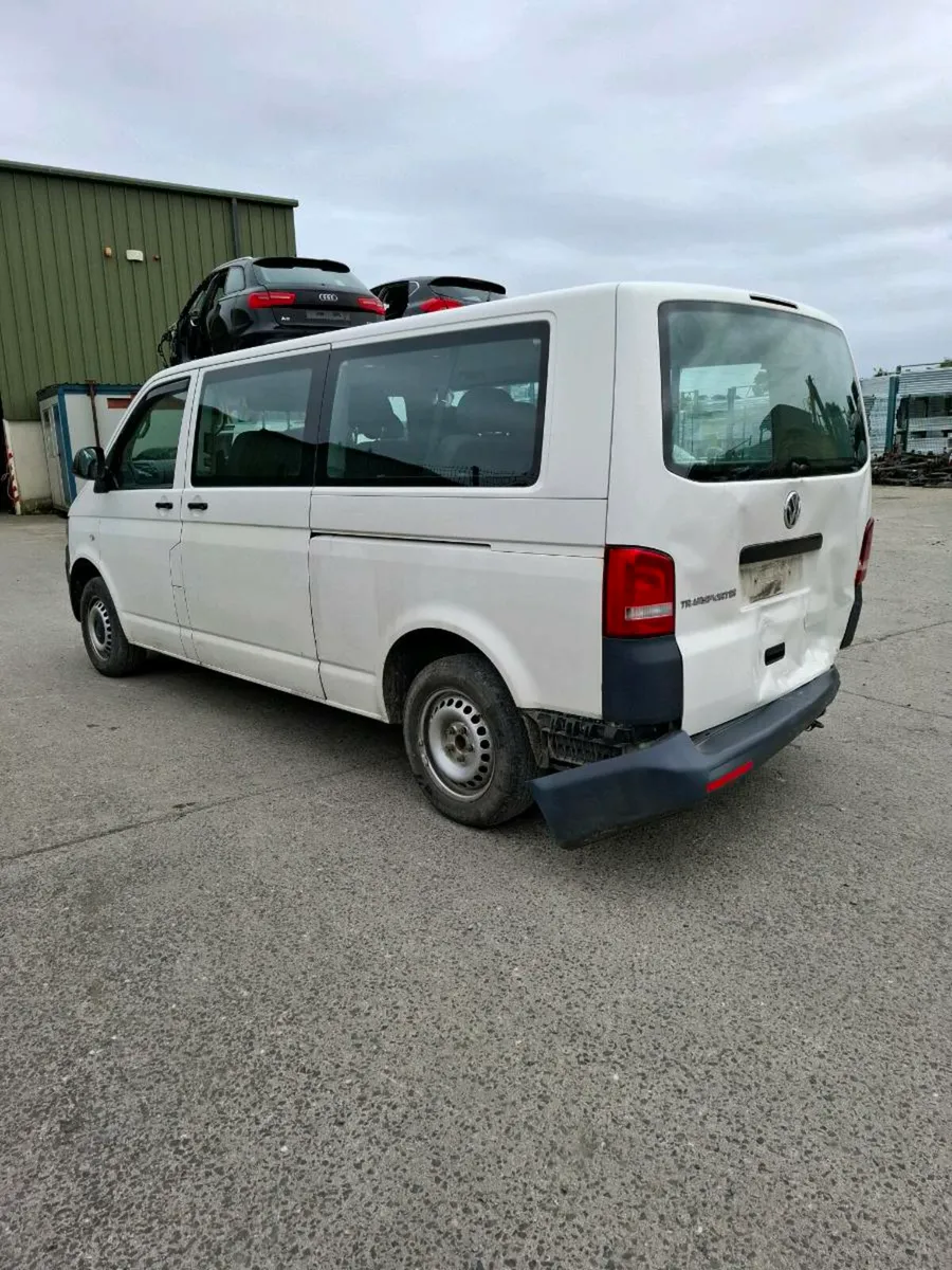 Vw Transporter 2015 2.0Tdi **FOR PARTS** - Image 3