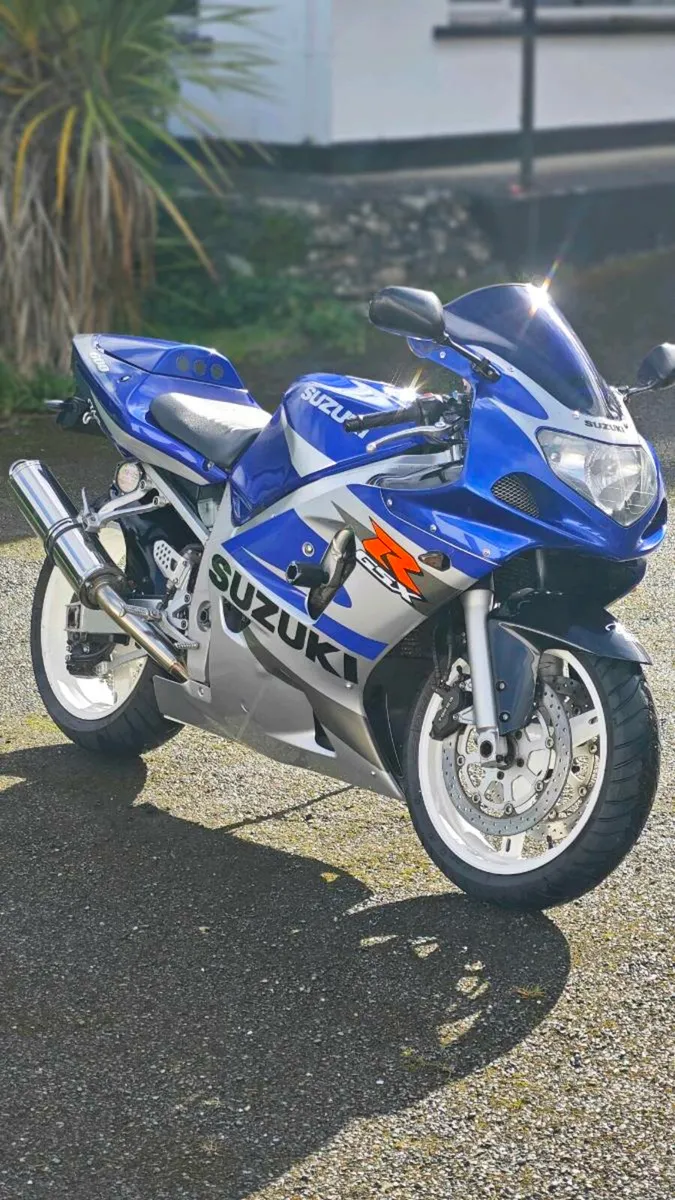 Suzuki gsxr 600 - Image 1