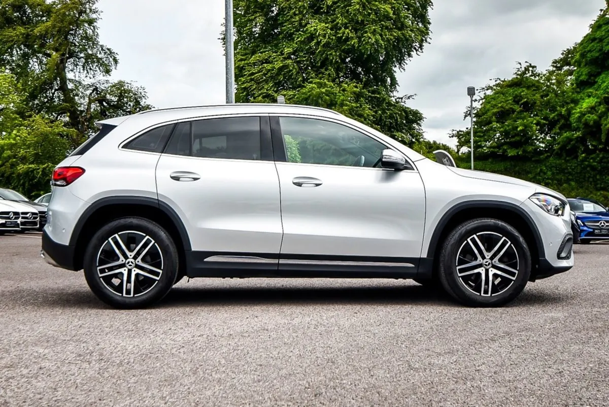 Mercedes-Benz GLA-Class 180d Progressive Auto - Image 3