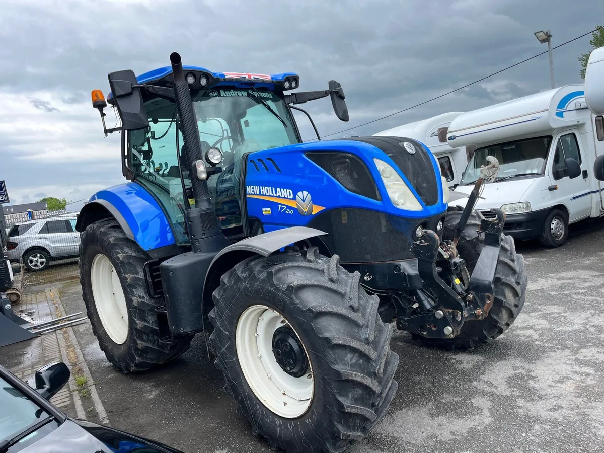 201 New Holland T7 210 As new!! - Image 1