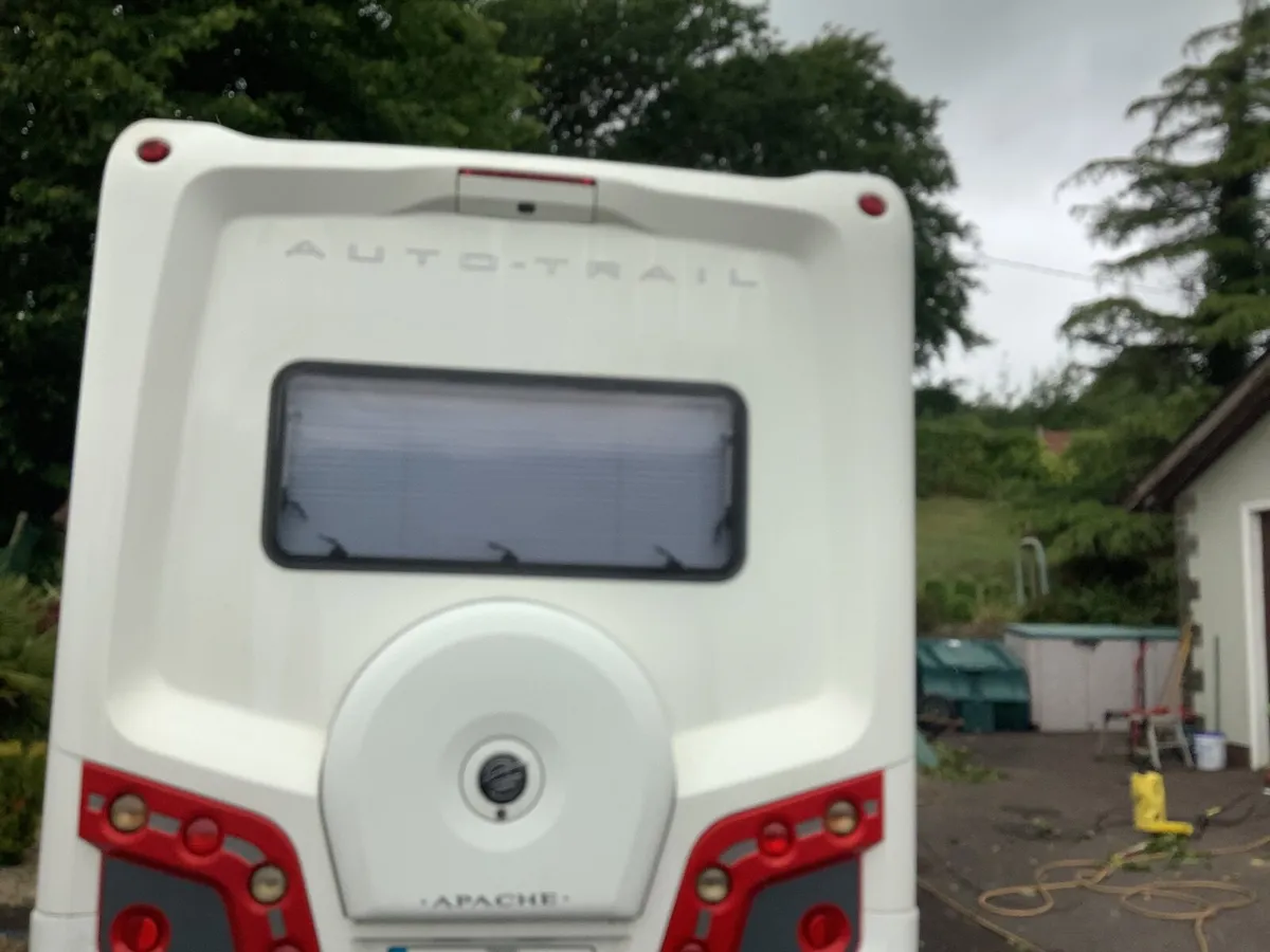Camper - Image 1