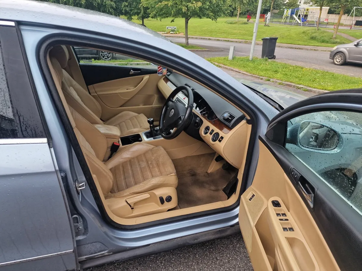 Volkswagen Passat 2007 - Image 3