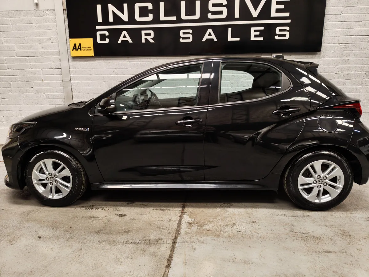 Toyota Yaris 2021 1.5 AUTO HYBRID LUNA SPEC - Image 4